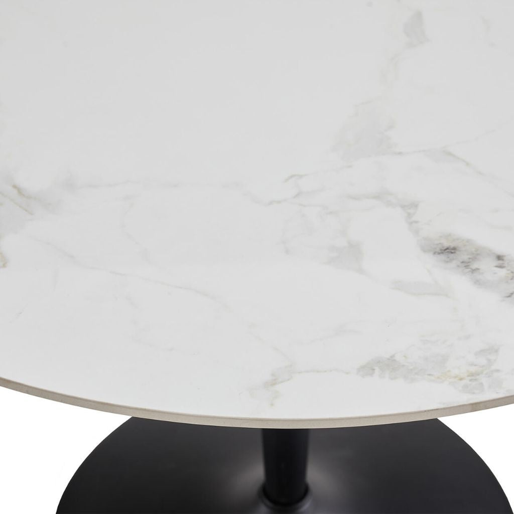 close up of the white sintered stone top