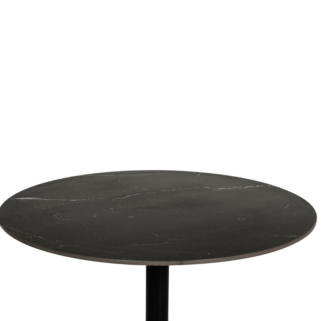 close up of the sintered stone top