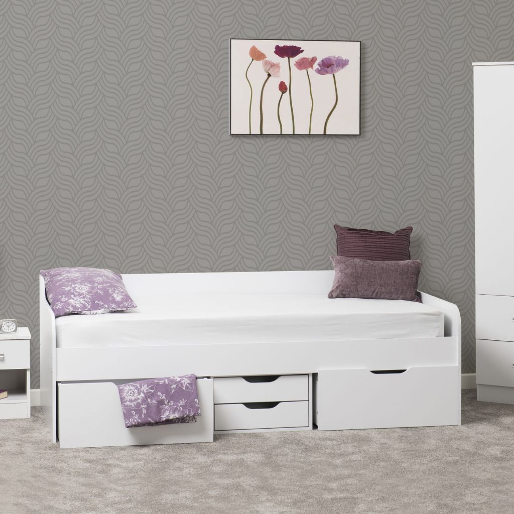 White Dante Day Bed Room