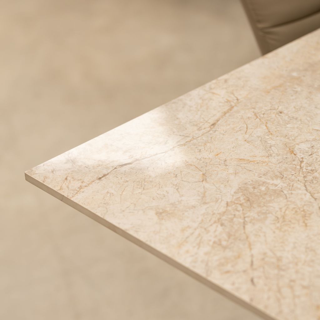 The corner detail on the 1.6 extending dining table