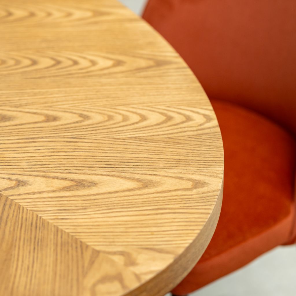 Close up of the beautiful grain in the Piero