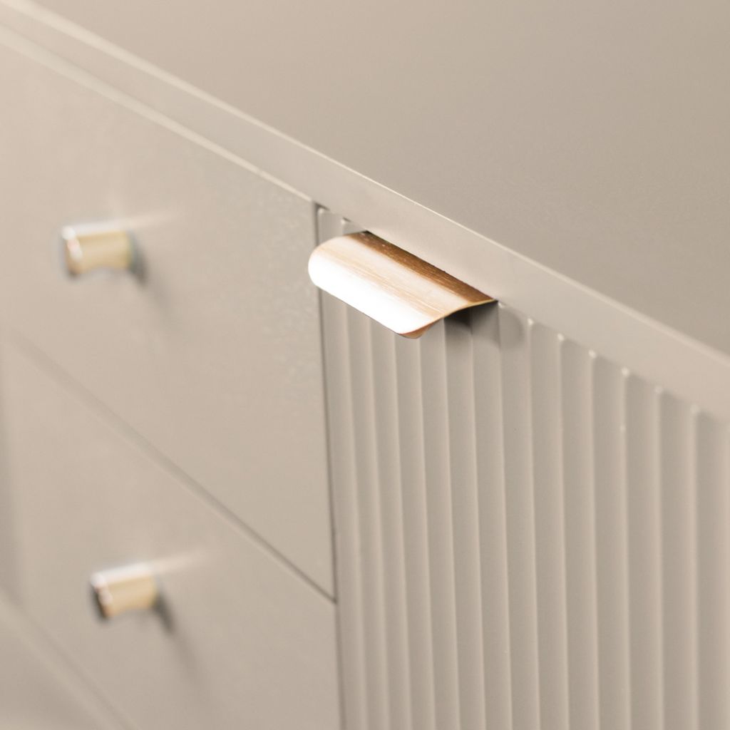 Parson 2 Door 2 Drawer Console Table Handles