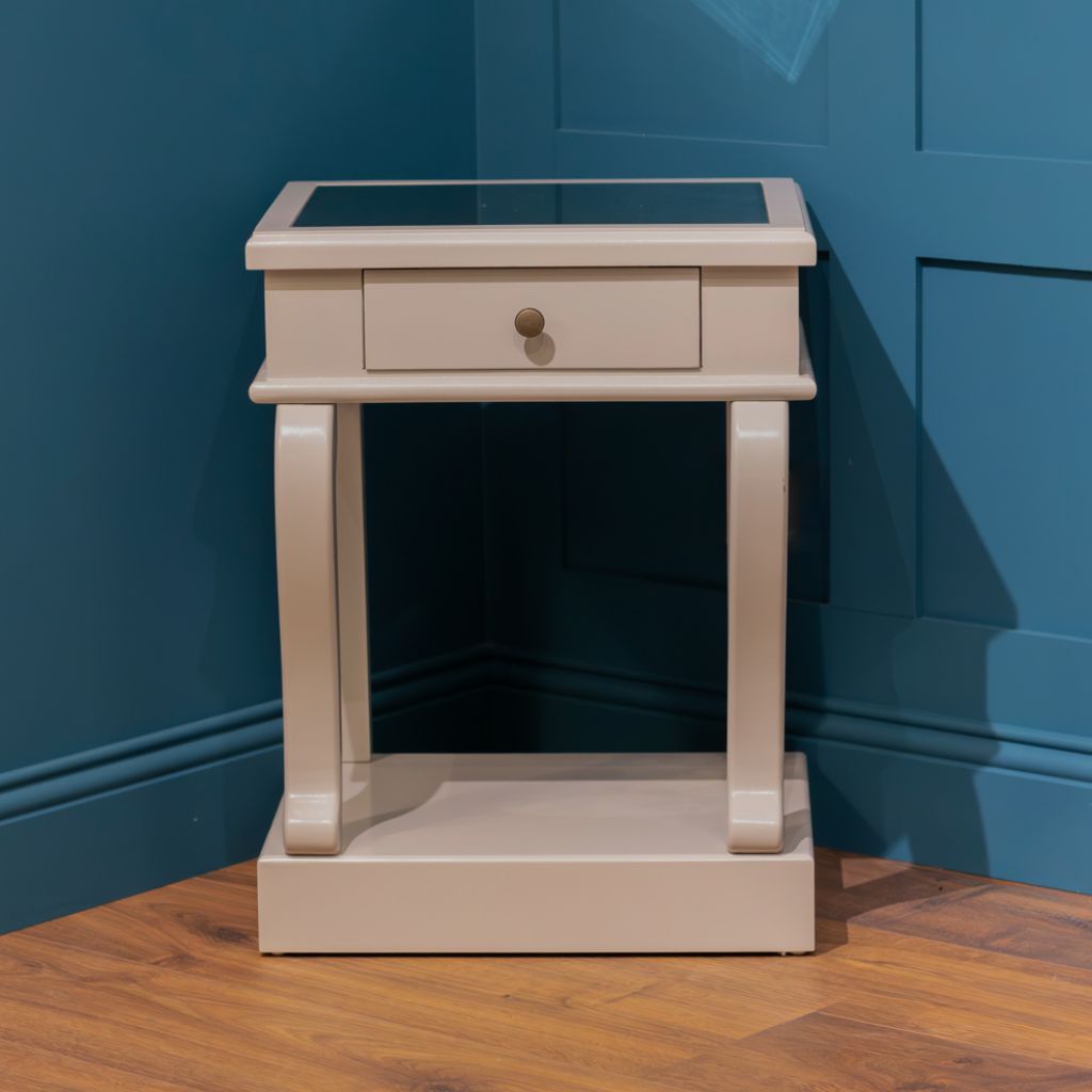 Scroll Grey 1-Drawer Mirrored Top End Table