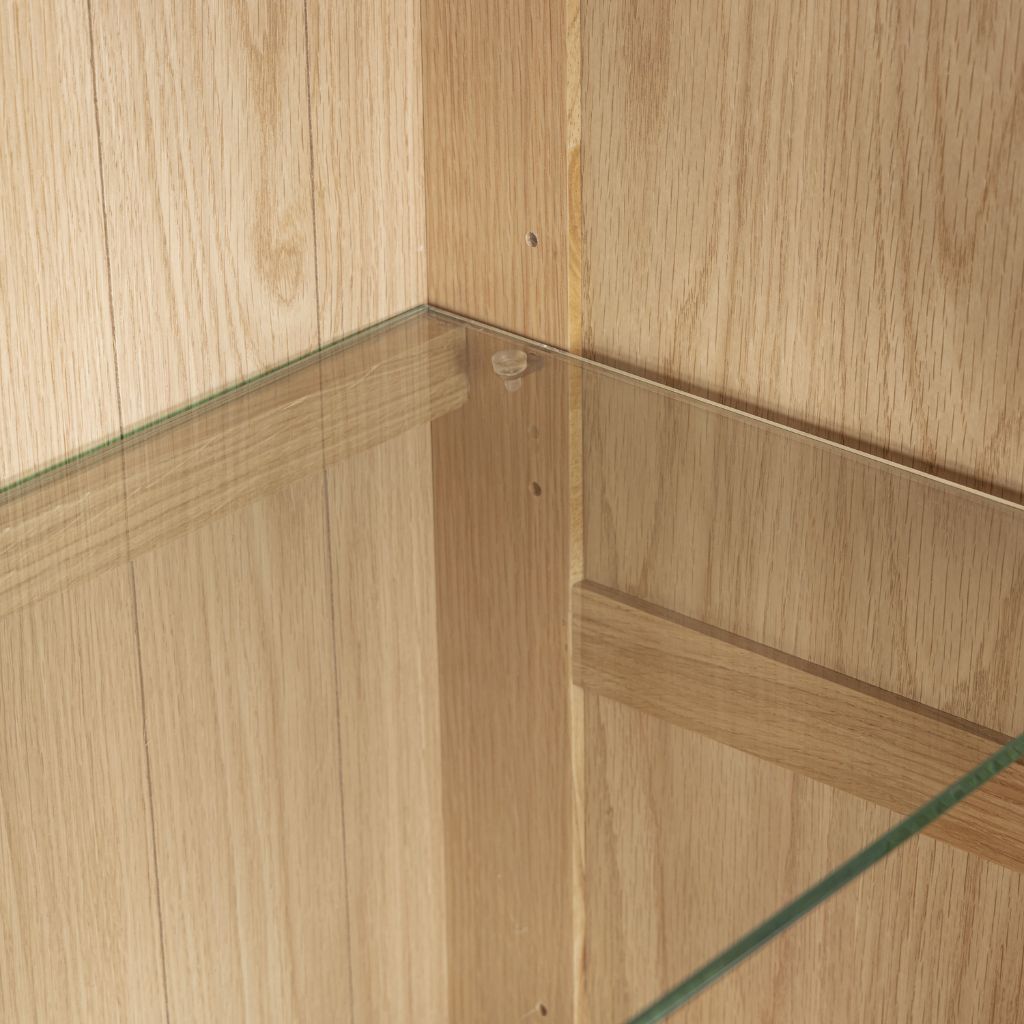close up of the gorgeous class shelves
