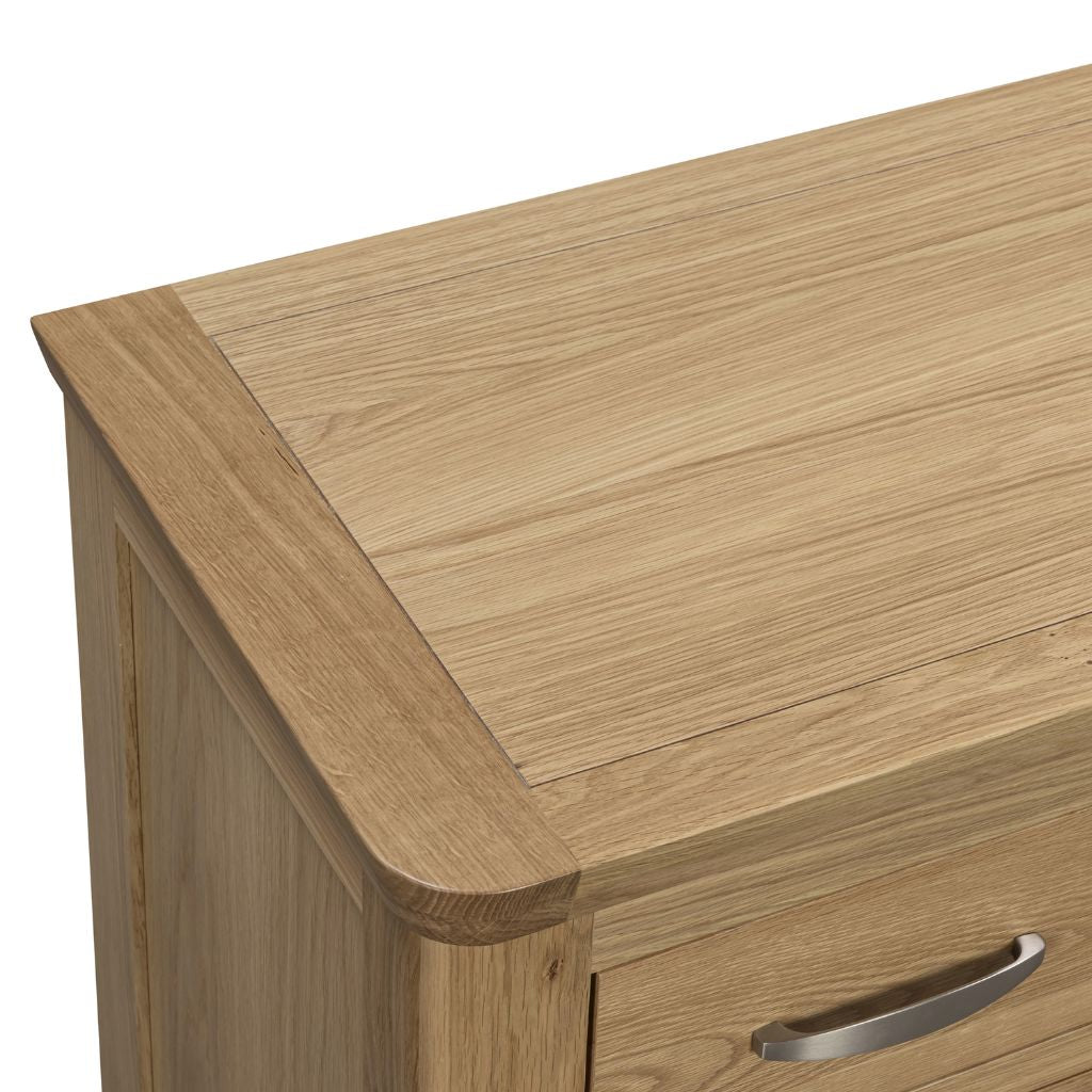 close up view highlighting the gorgeous curved corners and the beautiful natural grain.