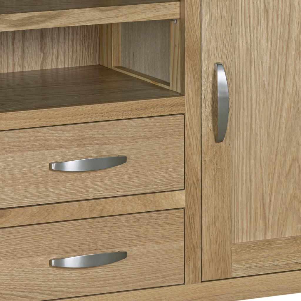Close up of the beautiful cabinet doors and drawers showcasing the stunning natural grain with the natural oak finish.