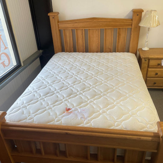 Chiropractor approved white pocket sprung mattress